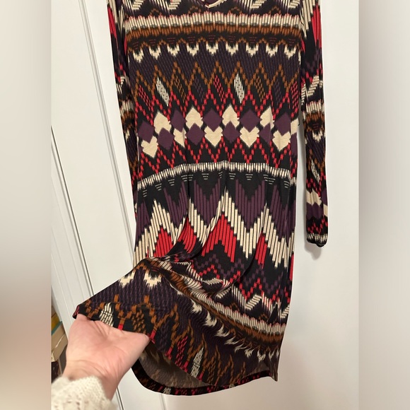 Velvet by Graham and Spencer - purple/red/beige abstract Etta dress - L - Picture 7 of 9